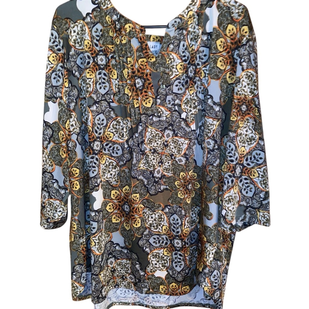 SOUTHERN LADY Green and Gold Graphic Blouse with 3/4 Sleeves